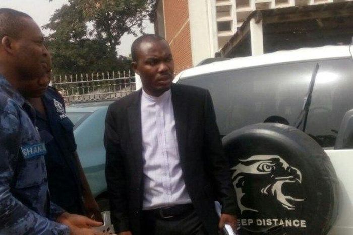 ___4537444___https:______static.pulse.com.gh___webservice___escenic___binary___4537444___2016___1___8___14___fakelawyer