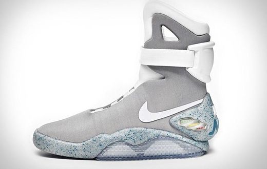The super cool Mag sneakers