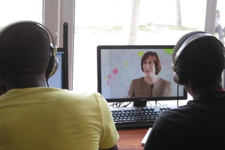 ___4603439___https:______static.pulse.com.gh___webservice___escenic___binary___4603439___2016___1___25___13___novoed-students-in-internet-cafe-in-ghana-e1366043908909