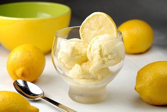 Lemon ice cream