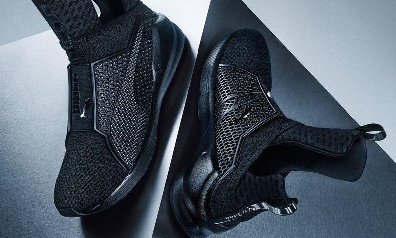 FENTY X PUMA trainer in 'Blackout'