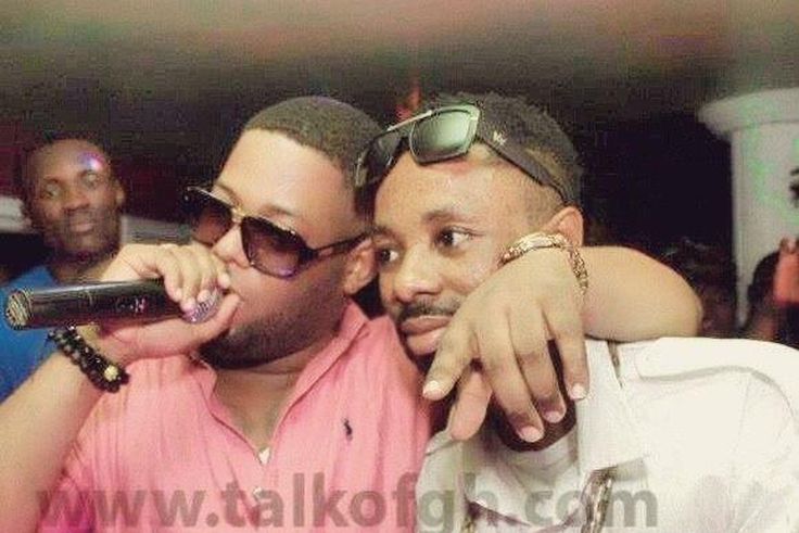 AJ Omo Alajah and former boss, D-Black performing together