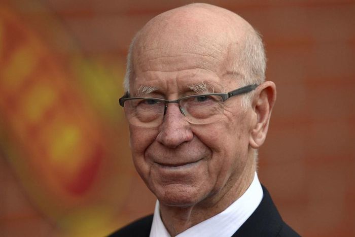 ___4878996___https:______static.pulse.com.gh___webservice___escenic___binary___4878996___2016___4___4___16___bobby-charlton-cropped_65q9gz5i495m1vq2gwd7mj5pa_1