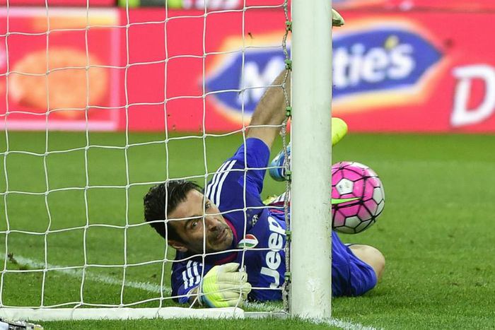 ___4901484___https:______static.pulse.com.gh___webservice___escenic___binary___4901484___2016___4___10___6___buffon-cropped_11pcco1rt3sz71kgkqwqpmvn51_2