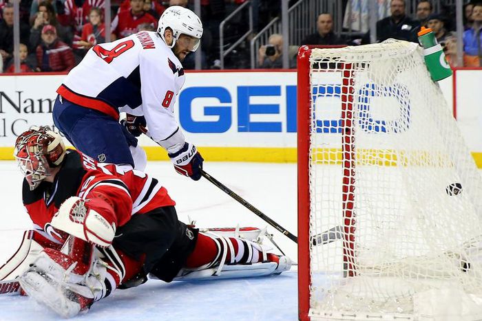 ___4656519___https:______static.pulse.com.gh___webservice___escenic___binary___4656519___2016___2___7___14___alexovechkin-cropped_12pptks04lodc1eny3e28d759z