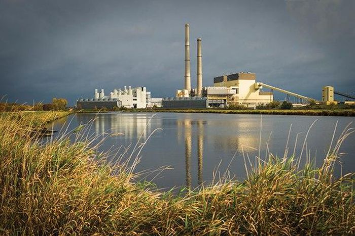 ___4584592___https:______static.pulse.com.gh___webservice___escenic___binary___4584592___2016___1___20___17___PWR_100115_TP_Columbia_Splash_1