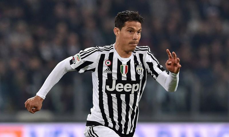 ___4951905___https:______static.pulse.com.gh___webservice___escenic___binary___4951905___2016___4___23___15___hernanes-cropped_1reb4k7rrkgl81uoaiy5prnck0_2