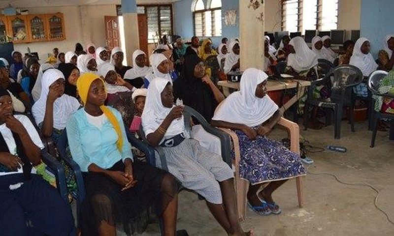 Girls warned to stay away from early sex
