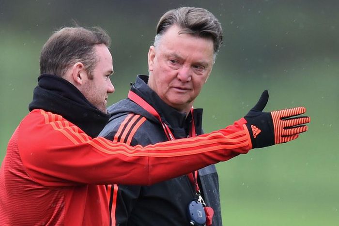 ___4898633___https:______static.pulse.com.gh___webservice___escenic___binary___4898633___2016___4___8___22___wayne-rooney-louis-van-gaal-cropped_1uvf8cxxzz7z11nf833v81oz45