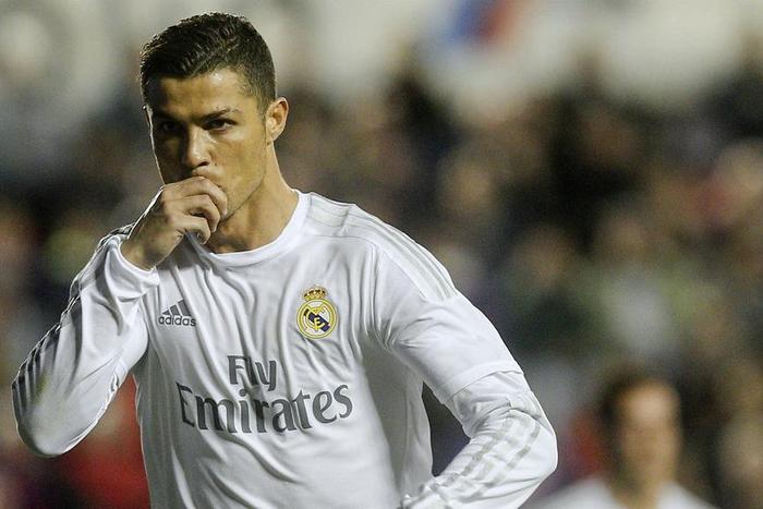 ___4764636___https:______static.pulse.com.gh___webservice___escenic___binary___4764636___2016___3___5___1___cristianoronaldo-cropped_1w5ro1ujfb873132p47ikrbbb9_2