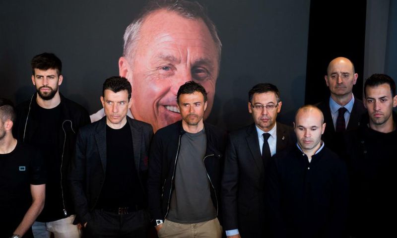 ___4858015___https:______static.pulse.com.gh___webservice___escenic___binary___4858015___2016___3___29___21___cruyff-memorial_zcp72ffvlar41jtwmeu1k4pus