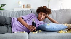 6 daily activities that are harmful to your mental health