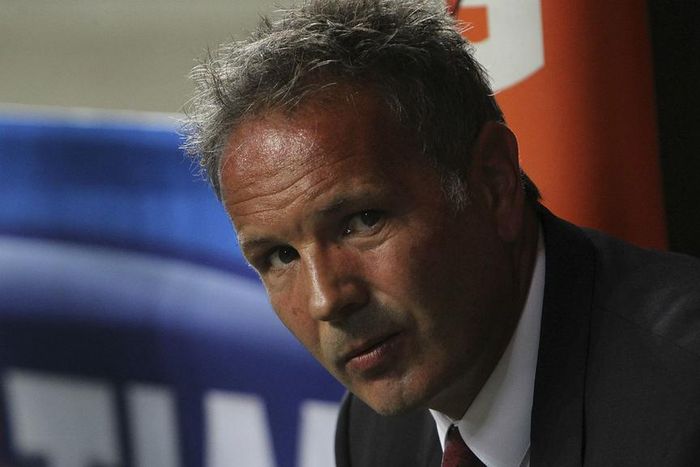 ___4400316___https:______static.pulse.com.gh___webservice___escenic___binary___4400316___2015___11___27___17___sinisamihajlovic-cropped_duf9r8g2jlb01budtl4tbjw32