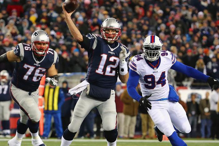 ___4387492___https:______static.pulse.com.gh___webservice___escenic___binary___4387492___2015___11___24___13___tombrady-cropped_1jmy1vntq32x413ntb466a9g1r