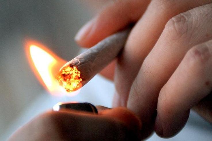 Man arrested after giving police wallet containing weed