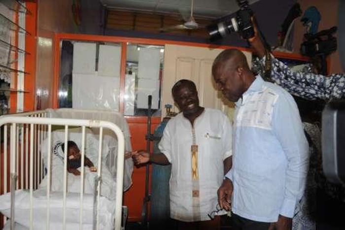 Veep spends Xmas at Tema Gen. Hospital children's ward