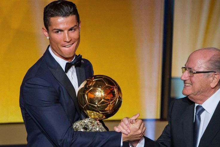 ___4467548___https:______static.pulse.com.gh___webservice___escenic___binary___4467548___2015___12___16___13___seppblattercristianoronaldo-cropped_cps269agv6g417a1phm6qv4vn_3