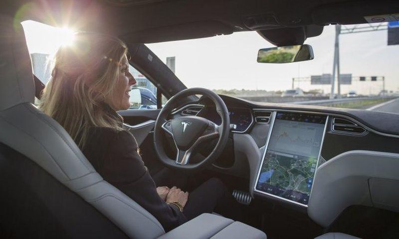 Tesla Autopilot update