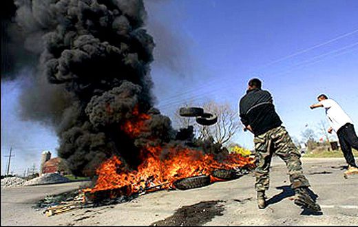 ___4346703___https:______static.pulse.com.gh___webservice___escenic___binary___4346703___2015___11___11___10___six-nations-tire-fire