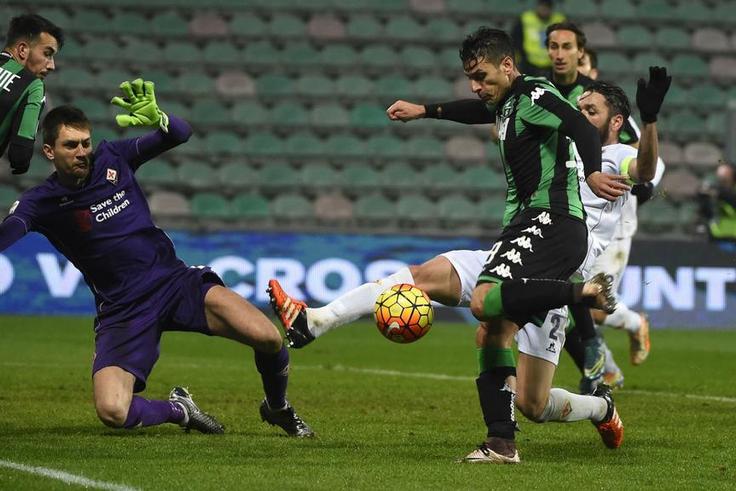 ___4411428___https:______static.pulse.com.gh___webservice___escenic___binary___4411428___2015___12___1___4___sassuolo-fiorentina-cropped_kiufzbctws4z1ei9tx6eh3jhl