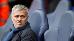 Mourinho proved right in title dog-fight