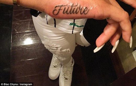 Blac Chyna tattoos Future's name on her hand