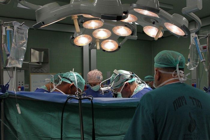 ___4315383___https:______static.pulse.com.gh___webservice___escenic___binary___4315383___2015___11___1___16___doctors-in-surgery