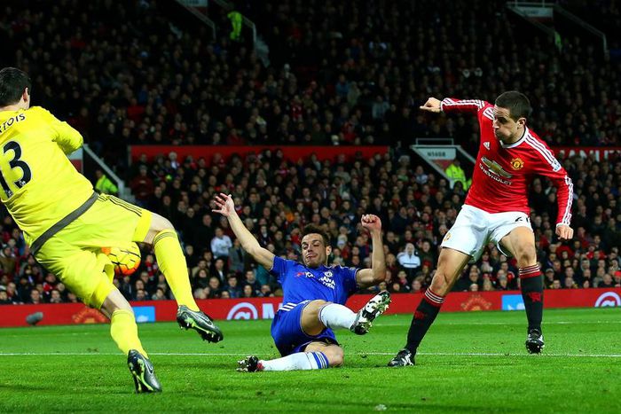 ___4503682___https:______static.pulse.com.gh___webservice___escenic___binary___4503682___2015___12___29___8___ander-herrera-thibaut-courtois-cropped_mb7ewaojrre61q9mano9vh3lh_1