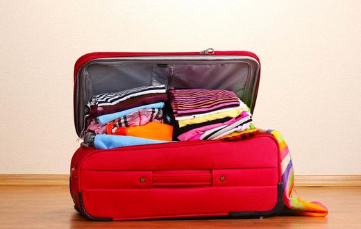 ___4466794___https:______static.pulse.com.gh___webservice___escenic___binary___4466794___2015___12___15___19___http-blog.getours.comblogwp-contentuploads201003Suitcase.jpg_2