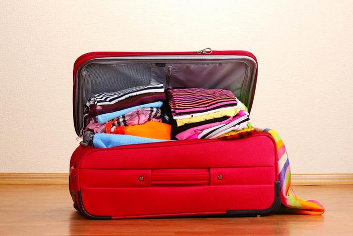 ___4466794___https:______static.pulse.com.gh___webservice___escenic___binary___4466794___2015___12___15___19___http-blog.getours.comblogwp-contentuploads201003Suitcase.jpg_2