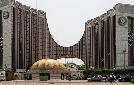 ___4358830___https:______static.pulse.com.gh___webservice___escenic___binary___4358830___2015___11___14___12___ecowas-hq-blog