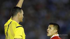 Sanchez hits out after flurry of cards in Chile defeat