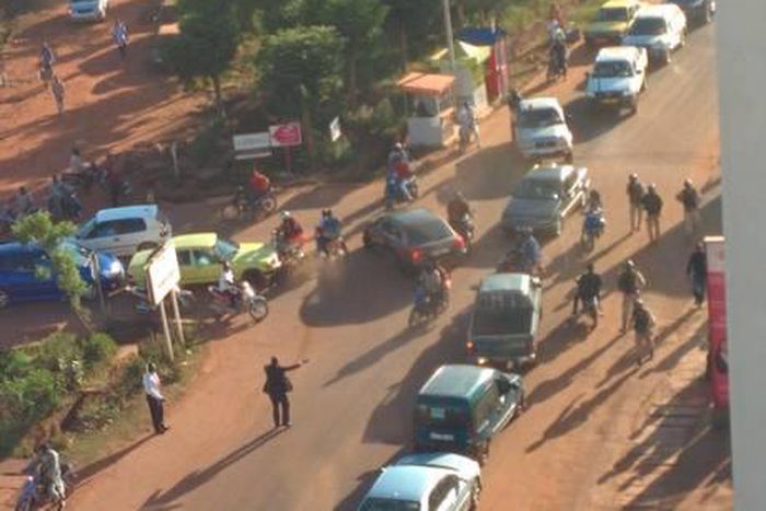 Islamist gunmen moving "floor by floor" through Mali hotel