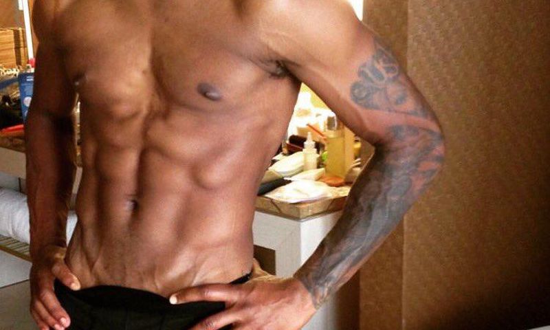 Usher is hot and shirtless