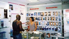 ___4508232___https:______static.pulse.com.gh___webservice___escenic___binary___4508232___2015___12___30___11___phone_shop_1