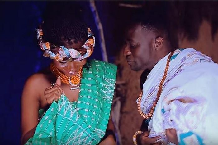 Ked2besi - Jungle Love music video