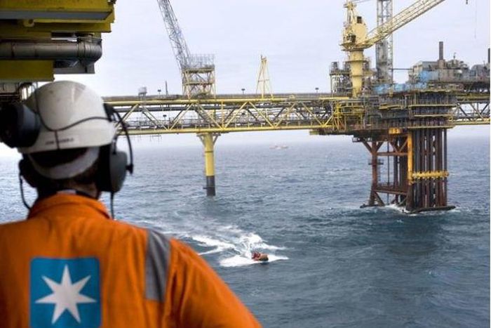 ___4342628___https:______static.pulse.com.gh___webservice___escenic___binary___4342628___2015___11___10___9___newsimage-1-newsimage-1-090115_emmaersk1