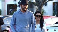 Scott Disck, Kourtney Kardashian have lunch together in Calabasas