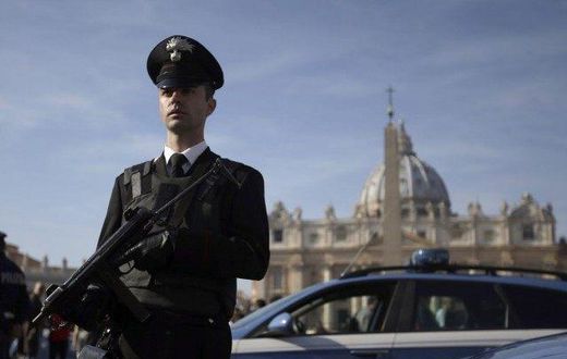 Italy arrests man suspected of helping jihadists enter country