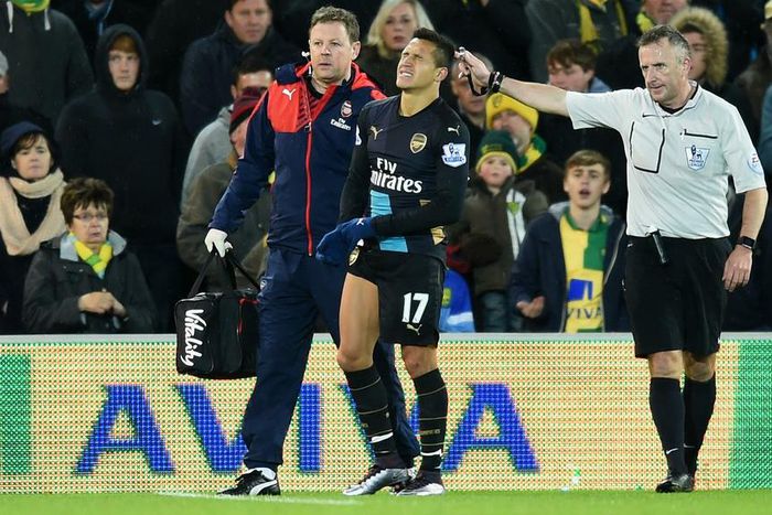 ___4406127___https:______static.pulse.com.gh___webservice___escenic___binary___4406127___2015___12___4___14___alexis-sanchez-cropped_11ks87maqnmjf1wx3gx5lu601g