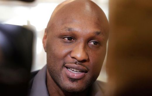 Lamar Odom opens eyes