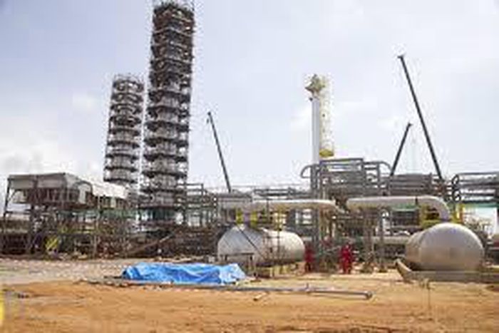 ___4487015___https:______static.pulse.com.gh___webservice___escenic___binary___4487015___2015___12___22___10___Atuabo