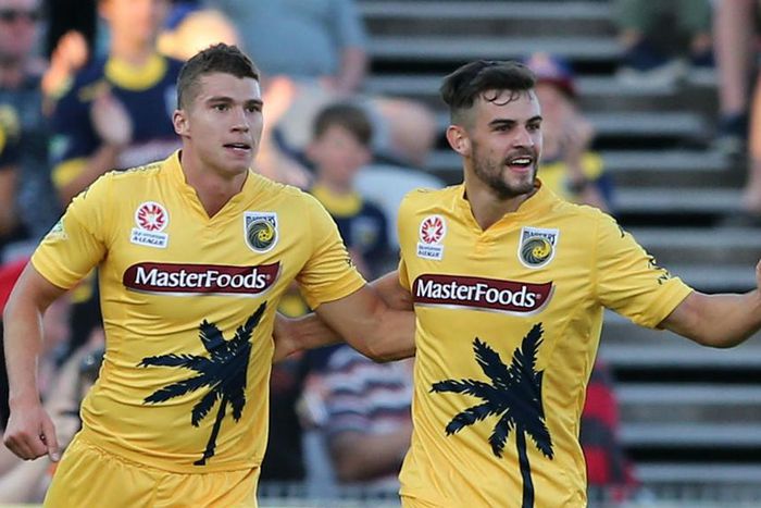 ___4511410___https:______static.pulse.com.gh___webservice___escenic___binary___4511410___2015___12___31___15___michael-neill-and-mitch-austin-cropped_gmwfa4q7grjyz1uqrie6gbu8_1