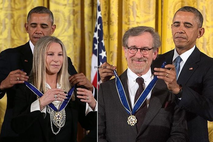 Barack Obamam honors Barbra Streisand, Steven Spielberg and 17 others with the Medal of Fredom at the White House