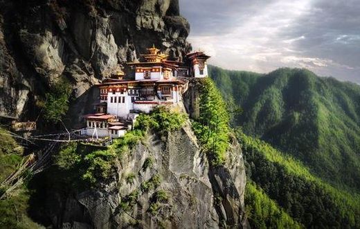 ___4438892___https:______static.pulse.com.gh___webservice___escenic___binary___4438892___2015___12___8___11___Bhutan-safe-from-world-war-407873