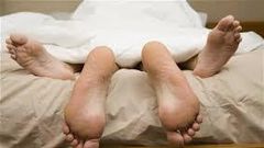 Corpulent Canadian suffers fatal heart attack, squashes wife in Mexico