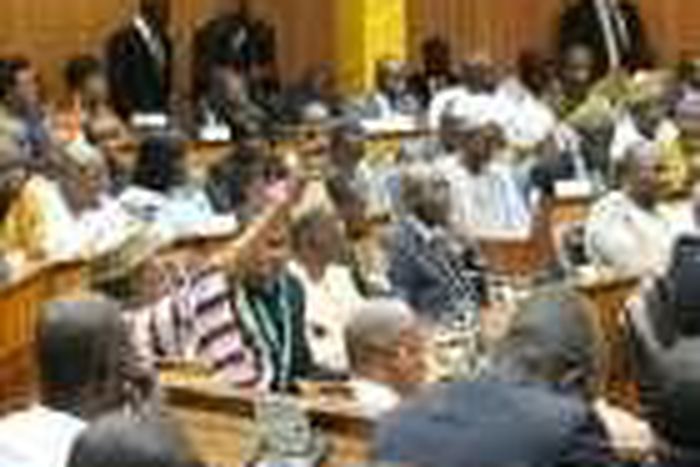 ___4392272___https:______static.pulse.com.gh___webservice___escenic___binary___4392272___2015___11___25___12___Abrupt-Adjournment-Ghana-Parliament-620x400