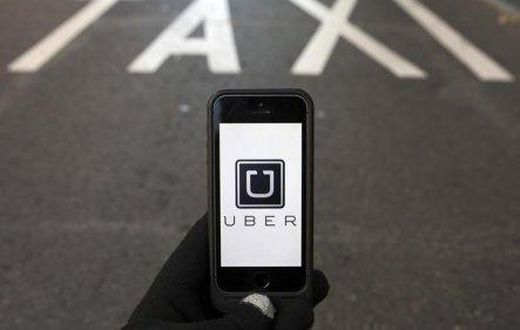 Three Goldman bankers leave for Uber as tech world raids Wall St talent
