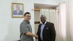 On 15 October 2015, Political Counselor of Chinese Embassy in Ghana Mr. Wang Sheng met with Mr. Bernard Otabil, General Manager of Ghana News Agency