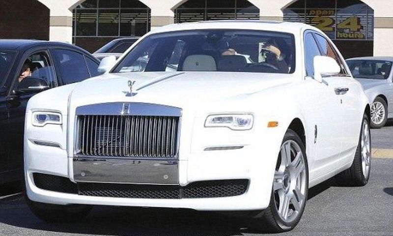 Kylie Jenner's white Rolls Royce Ghost worth $400,000 (N79.6m)